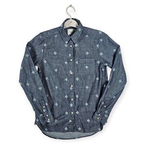 American Eagle NWT Embroidered Chambray Button Down Size XS